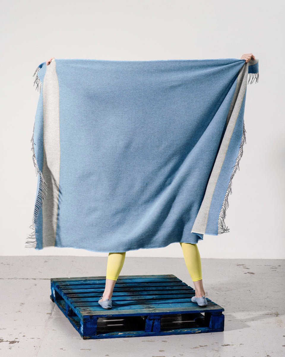 Sky Scadán Lambswool Throw Blanket - Cushendale Woollen Mills