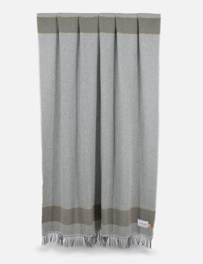 Silver Scadán Lambswool Throw Blanket - Cushendale Woollen Mills
